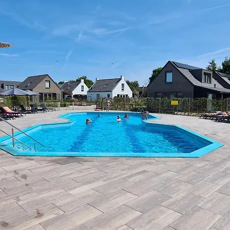 Chalet 525 Op Recreatiepark De Wielen Sint Maarten