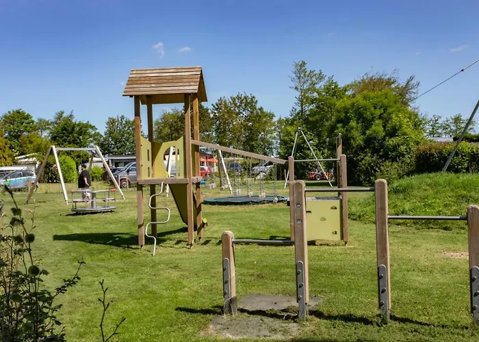 Chalet 525 Op Recreatiepark De Wielen Sint Maarten